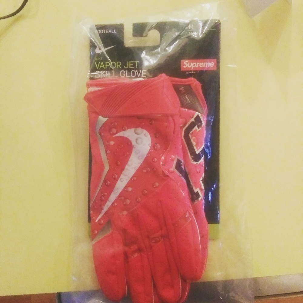 Supreme/Nike Vapor Jet 4.0 Football Gloves